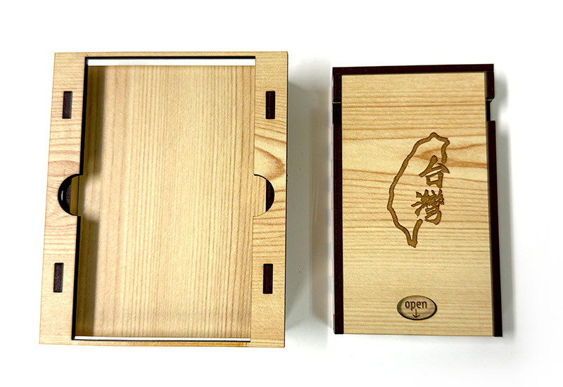 台灣檜木紋名片盒